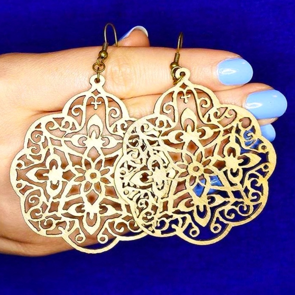 Scalloped Filigree Earrings